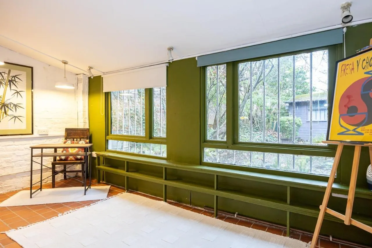 Guestready - Elegant Home In Manchester 0*,